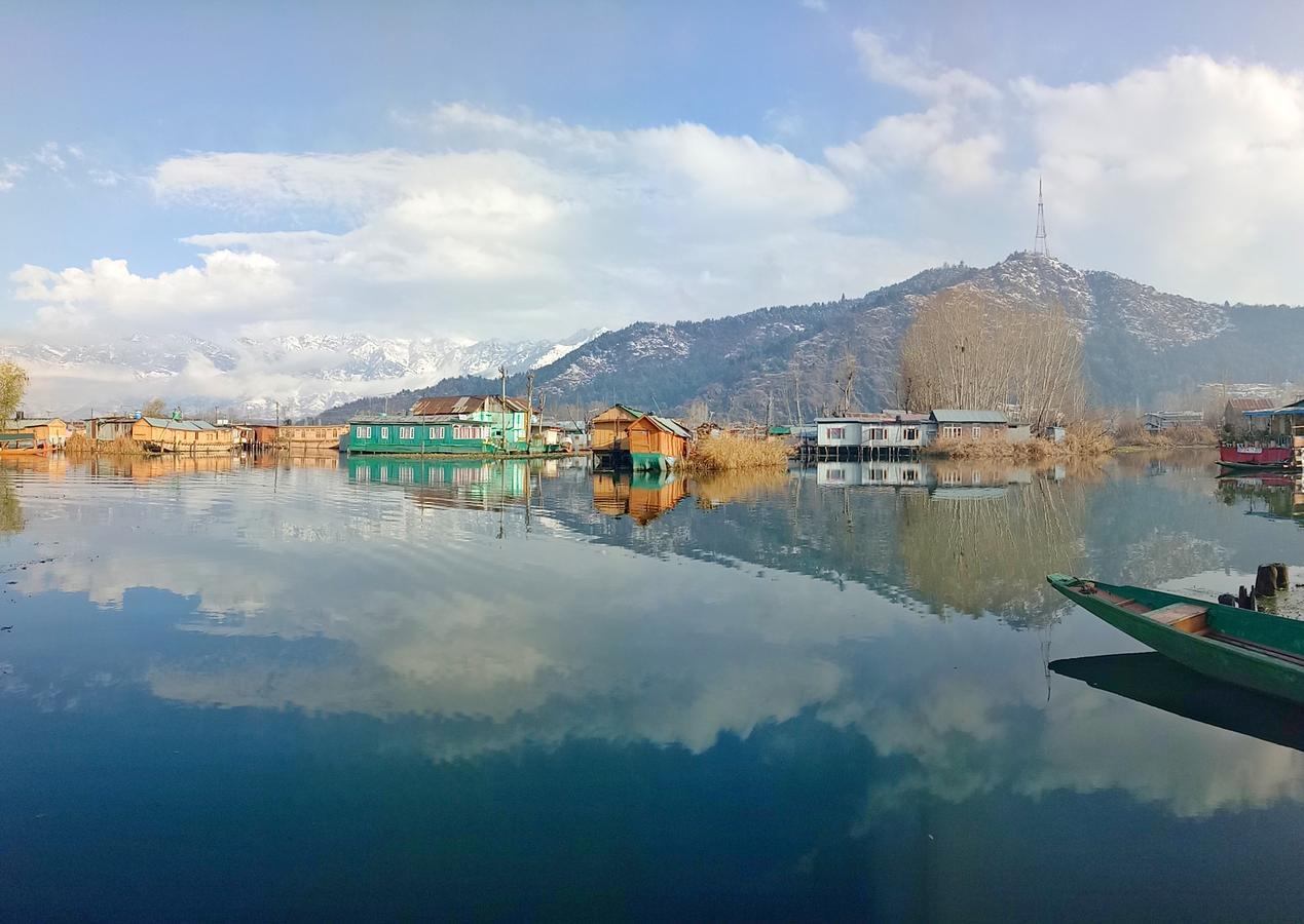 Готель New Bul Bul Group Of Houseboats Srinagar Durgjan Екстер'єр фото