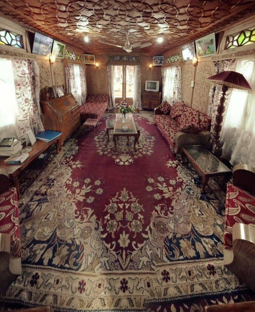 Готель New Bul Bul Group Of Houseboats Srinagar Durgjan Екстер'єр фото